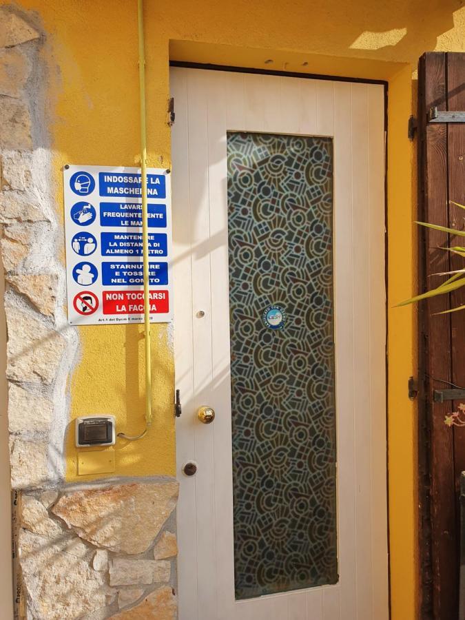 Dora Baltea Monolocale Primo Piano Mansarda Secondo Piano Verona Kültér fotó