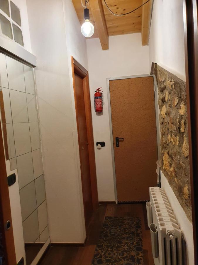 Dora Baltea Monolocale Primo Piano Mansarda Secondo Piano Verona Kültér fotó