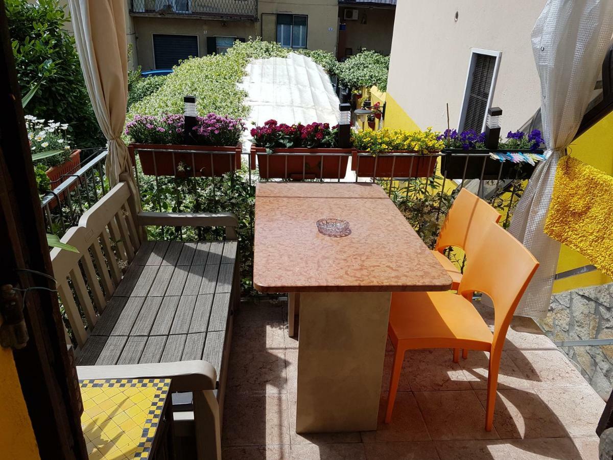 Dora Baltea Monolocale Primo Piano Mansarda Secondo Piano Verona Kültér fotó