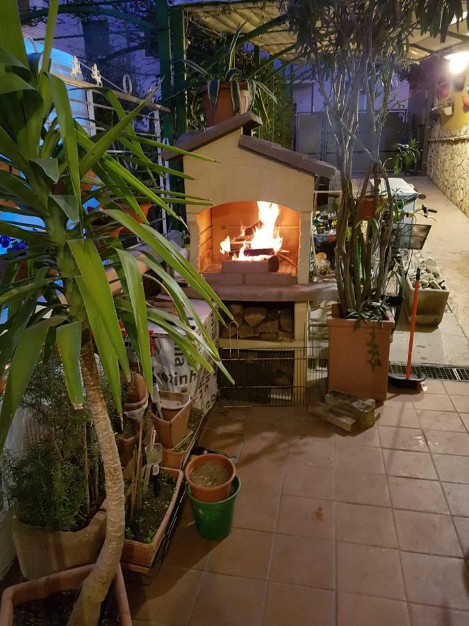 Dora Baltea Monolocale Primo Piano Mansarda Secondo Piano Verona Kültér fotó